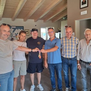 La consegna della struttura da parte dei funzionari regionali alla presenza del delegato Fitav, Marco Bianchi e del sindaco di Chatillon, Jean-Claude Daudry