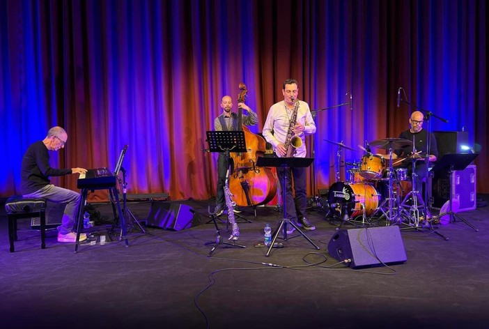 Un momento del concerto del Beppe Barbera Quartet (photo credit Mirco Gastaldo Brac) Un momento del concerto del Beppe Barbera Quartet (photo credit Mirco Gastaldo Brac)