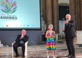 Nora Berger ha ricevuto il premio al Palazzo Ducale a Genova Nora Berger ha ricevuto il premio al Palazzo Ducale a Genova