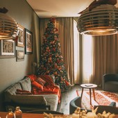 La magia del Natale vissuta nella prestigiosa Christmas Suite del Grand Hotel Billia (cliccare sull'immagine per avviare la mini gallery)