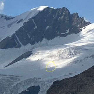 Breithorn e ghiacciao del Lys, due alpinisti cadono in crepaccio