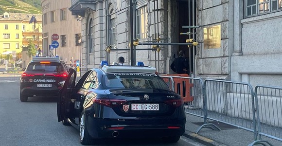 Procura e carabinieri: 'corruzione, riciclaggio e subappalti illeciti al traforo del Monte Bianco'