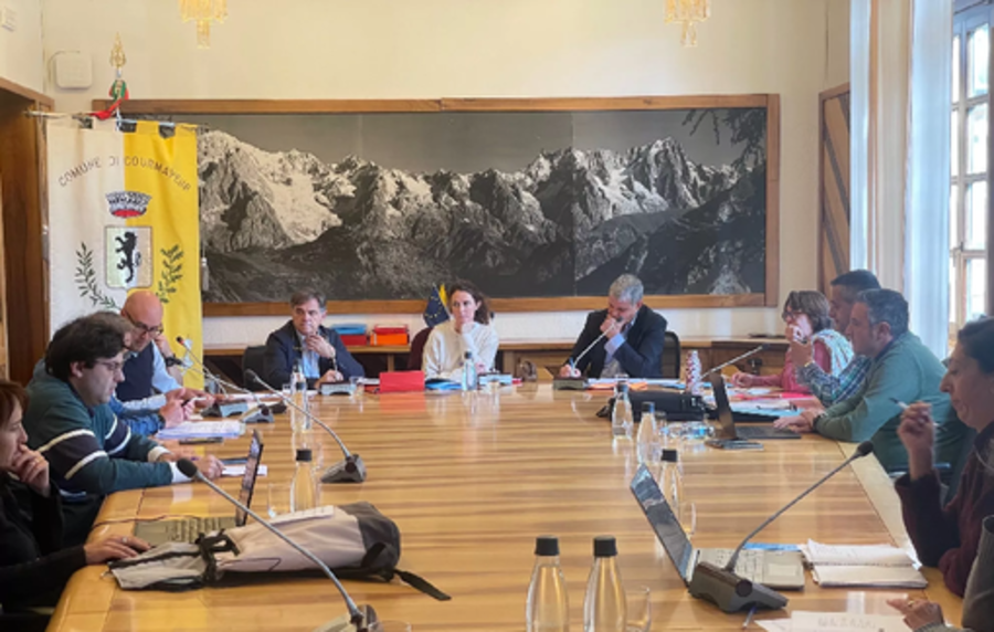 Courmayeur, l’ultimo Consiglio del mandato tra bilanci, opere pubbliche e commiati
