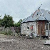 Un'abitazione civile bombardata in Ucraina (foto in esclusiva per Laprimalinea.it)