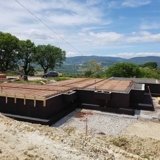 Se costruisco sul terreno del vicino... ne divento proprietario?