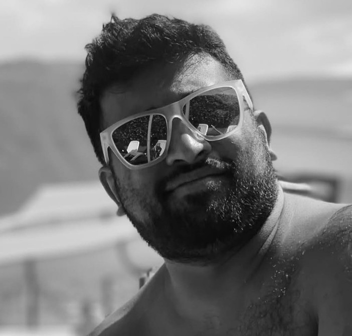 L'ultimo selfie di Naveen Cassera mercoledì 12 agosto alle Piscine di Lovere nel bergamasco