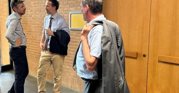 In attesa della decisione; da sn l'ag Ivano Berardi, il pm Francesco Pizzato e l'ag Corrado Corradino In attesa della decisione; da sn l'ag Ivano Berardi, il pm Francesco Pizzato e l'ag Corrado Corradino