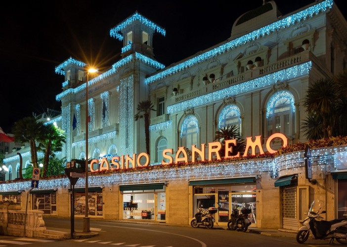 Riciclaggio, controlli della GdF al Casinò di Sanremo; riflettori puntati sul settore dopo l'inchiesta di St-Vincent Riciclaggio, controlli della GdF al Casinò di Sanremo; riflettori puntati sul settore dopo l'inchiesta di St-Vincent