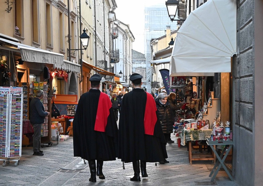 Più pattuglie dei carabinieri in Valle per le festività