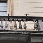 L'elemento si è staccato da questa ringhiera