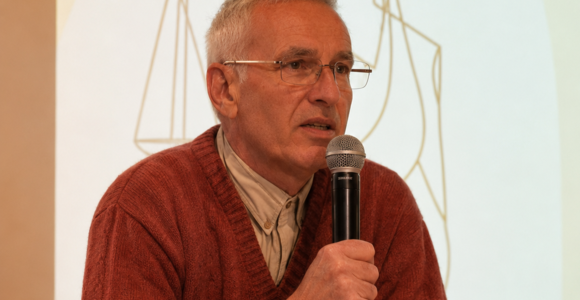 Per Carlo Curtaz il cordoglio di istituzioni, politica e associazioni; 'una voce libera, colta e coerente' Per Carlo Curtaz il cordoglio di istituzioni, politica e associazioni; 'una voce libera, colta e coerente'