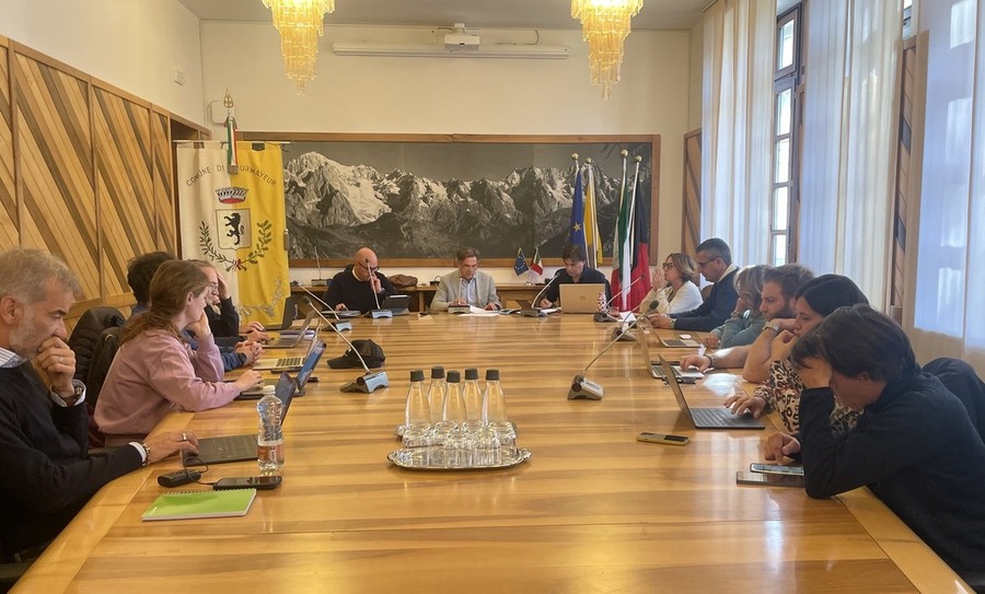 La seduta del Consiglio comunale di Courmayeur di venerdì 30 ottobre