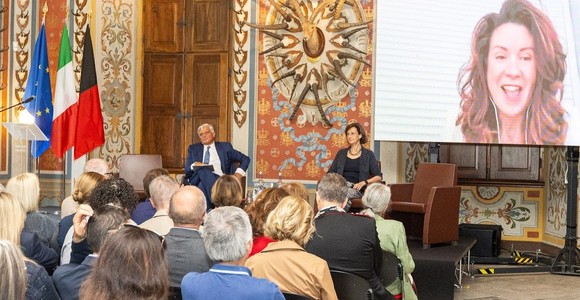 Luciano Caveri e Marta Cartabia sul palco al Castello di Sarre