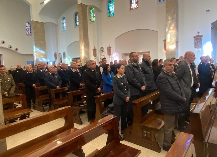 Furto di Gratta e Vinci e di un Iphone; 31enne romeno arrestato e due complici denunciati