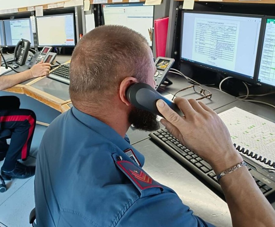 'Mio figlio non dà più notizie'; rintracciato dai carabinieri al bivacco Regondi in Valpelline