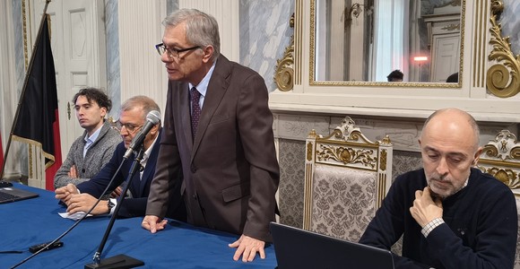 Aosta, al via il piano per eliminare le barriere architettoniche Aosta, al via il piano per eliminare le barriere architettoniche