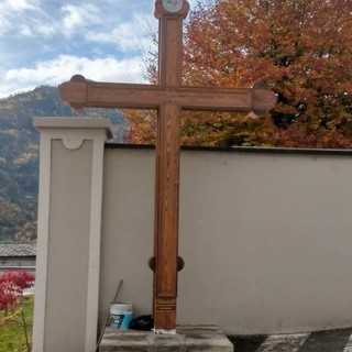 Saint-Pierre, di Giuseppe Miret la nuova croce all'ingresso del cimitero