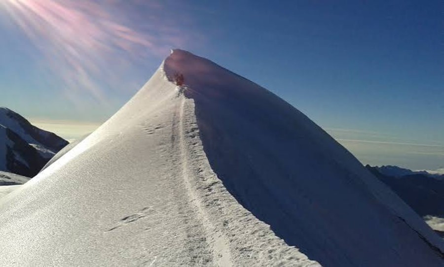 In salvo alpinista caduto in crepaccio sul Castore In salvo alpinista caduto in crepaccio sul Castore