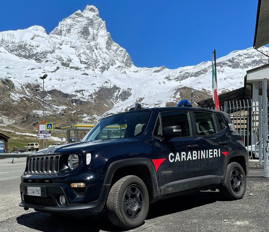 Controlli dei carabinieri nei locali della Valtournenche; sanzioni per oltre 3.600 euro a un gestore