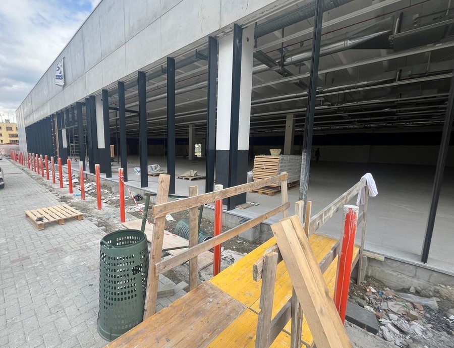 Il centro Euronics in costruzione a Saint-Christophe