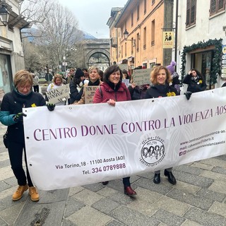 'Anche oggi è l'8 Marzo'; ad Aosta corteo del Centro donne contro la violenza