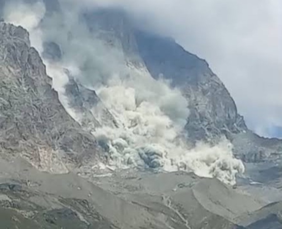 Dopo il crollo sulla parete Sud del Cervino le Guide sospendono le ascensioni con i clienti