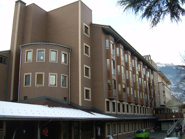 J.B. Festaz, Marzi chiede di sospendere la delibera sulla riduzione dell’organico