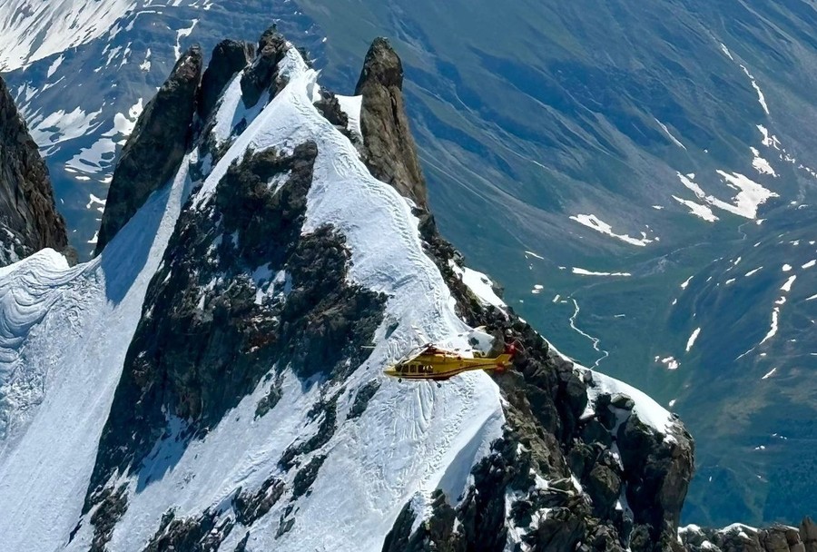 In salvo quattro alpinisti in difficoltà sul Bianco