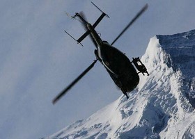Recuperato l’alpinista sospeso nel vuoto sul Dente del Gigante Recuperato l’alpinista sospeso nel vuoto sul Dente del Gigante
