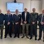 Foto di gruppo per i sottoscrittori dell'accordo e per i volontari