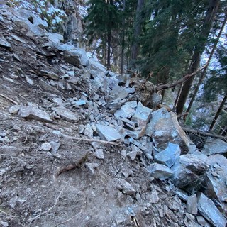 Frana danneggia canale della Cva a Champorcher