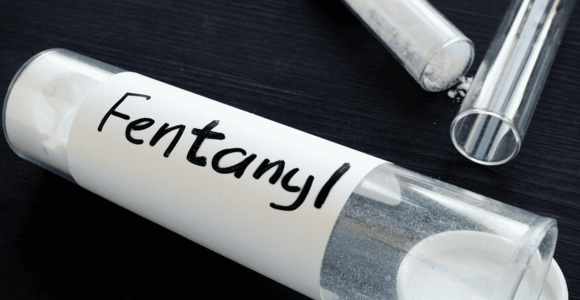 Droghe, cresce l’allarme in Valle; aumentano i pazienti SerD e spunta il fentanyl Droghe, cresce l’allarme in Valle; aumentano i pazienti SerD e spunta il fentanyl