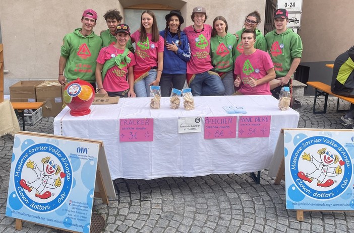 La Salle, i coscritti del 2008 festeggiano i 18 anni donando fondi a Missione Sorriso La Salle, i coscritti del 2008 festeggiano i 18 anni donando fondi a Missione Sorriso