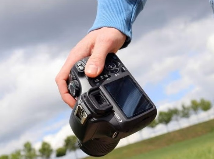 Al via concorso fotografico 'La main et le geste en agriculture'