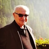 Chatillon, commosso addio al sacerdote Virgilio Ferronato