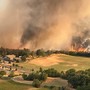 Elicotteri, Vigili del fuoco e volontari: Saint-Denis e Verrayes lottano con l'incendio VIDEO