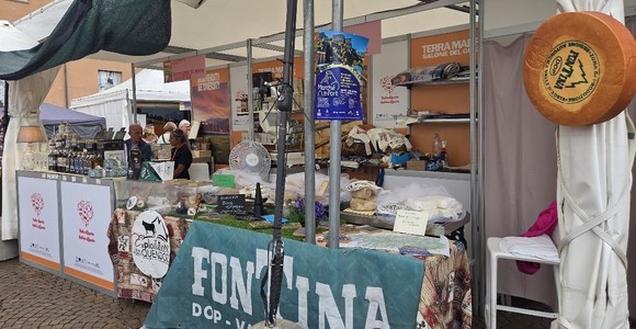 Terra Madre, nove imprese valdostane a Torino, vendite e nuovi contatti per i produttori Terra Madre, nove imprese valdostane a Torino, vendite e nuovi contatti per i produttori