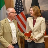 La Console generale Usa in Valle; incontro con Testolin e grazie ai soccorritori di Cogne La Console generale Usa in Valle; incontro con Testolin e grazie ai soccorritori di Cogne