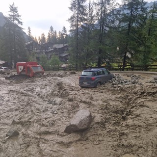 Rhemes-Notre-Dame, colata di detriti blocca la strada a Thumel; evacuate una trentina di persone