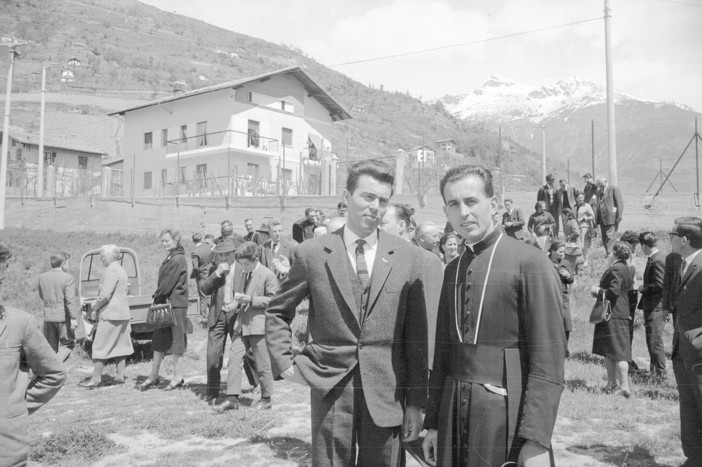 Corrado Gex assieme al canonico Joseph Vaudan