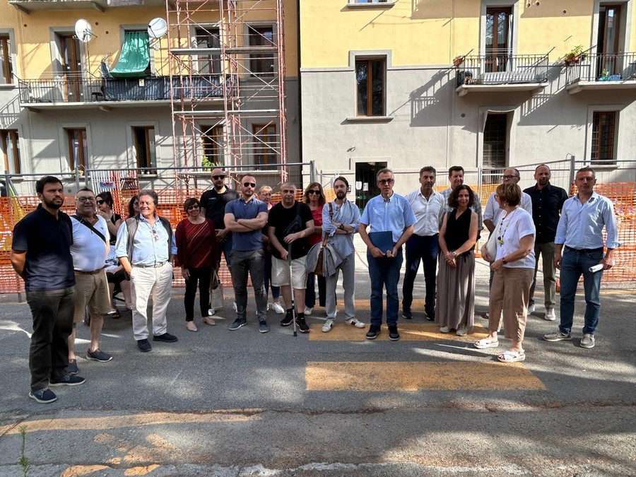 Cantieri alle Case Giachetti, sopralluogo istituzionale 'costruttivo'; Arer promette interventi immediati sulle criticità