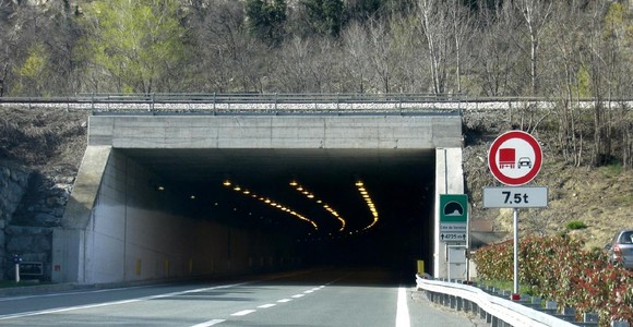 Galleria Côte de Sorreley verso la chiusura; un anno di stop scuote la valle del Gran San Bernardo Galleria Côte de Sorreley verso la chiusura; un anno di stop scuote la valle del Gran San Bernardo