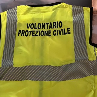 Aosta, rubati giubbotti della Protezione civile; allerta su possibili utilizzi impropri