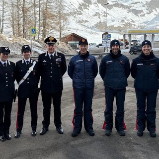 Il comandante interregionale dei carabinieri Riccardo Galletta in visita in Valle