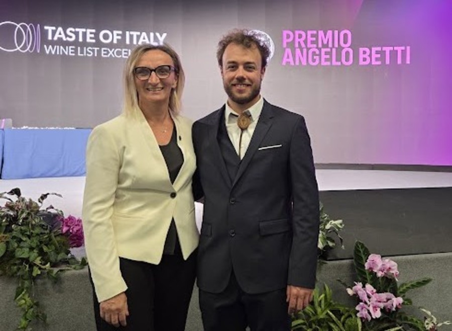 L'assessore Speranza Girod e il giovane viticoltore Nicolas Bovard