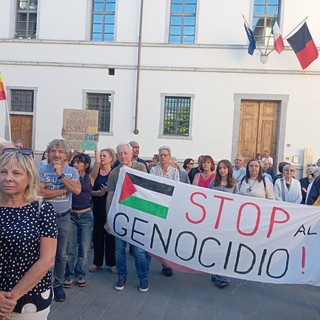 Genocidio a Gaza, oltre 150 in piazza ad Aosta per sostenere Global Sumud Flotilla