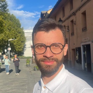 Fabio Giachino, il barman-artista candidato con Pour l’Autonomie per cambiare Aosta
