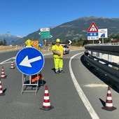 Chiuso il raccordo A5-Statale 27, traffico deviato sulla statale attraverso Aosta Chiuso il raccordo A5-Statale 27, traffico deviato sulla statale attraverso Aosta