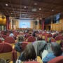 Aosta, Sala gremita per la conferenza sulle '5 leggi biologiche' di Hamer