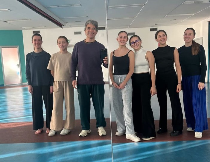 Da sn Veronica Corradini, Lucrezia Zampa, Andrea Cagnetti, Sofia Maria Barmasse, Aurora Capano, Lucia Piatti, Alice Susanna